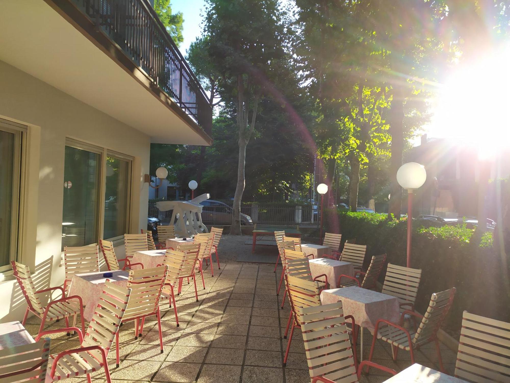 Hotel Irene Ричоне Екстериор снимка